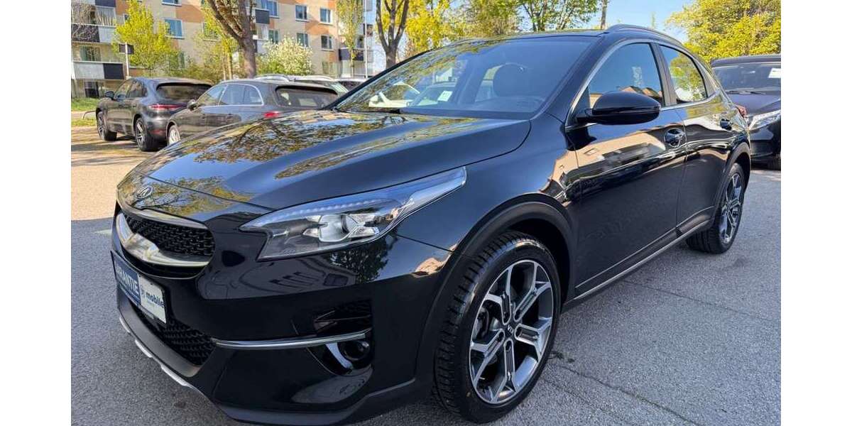 Kia XCeed 64.201 km 18.999 &euro; München 81243