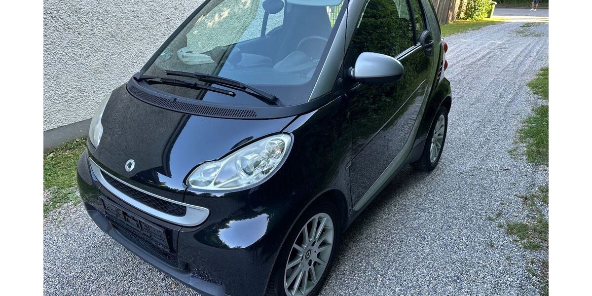 Smart ForTwo 121.500 km 2.900 &euro; München 81827