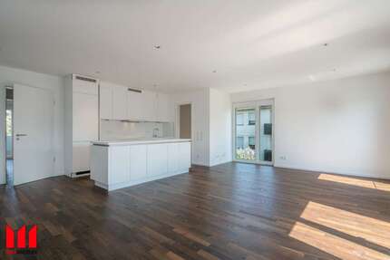 Wohnung zum Mieten in Poing 2.940 € 158.79 m² 4 zimmer