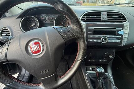 Fiat Bravo 144.563 km 5.299 &euro; München 81737