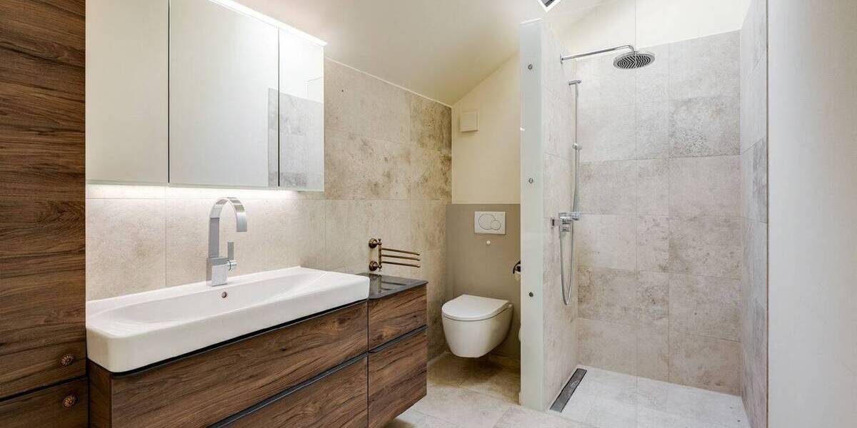 Doppelhaushälfte Gräfelfing - 5 Zimmer, 188 m&sup2;, 3.900&euro; | Angebot:26242287