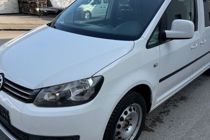 VW Caddy 303.000 km 4.900 &euro; München Trudering-Riem 81825
