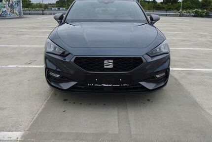 Seat Leon 2.500 km 35.960 € München 80686