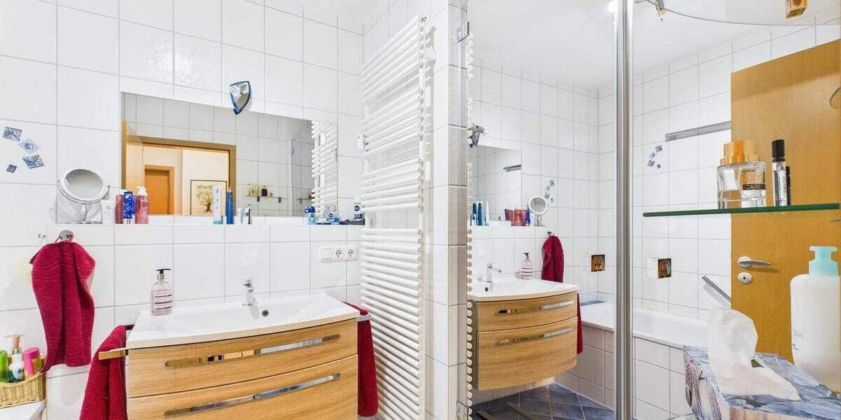 Zeitlose Eleganz trifft auf modernen Wohnkomfort 3 zimmer