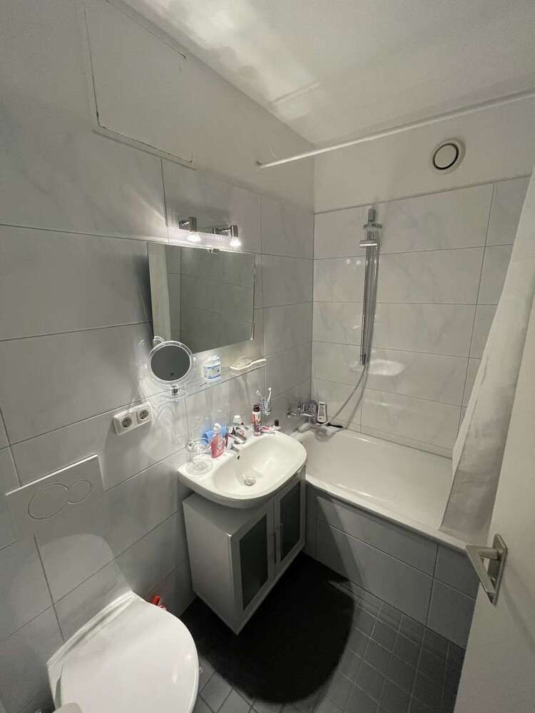 Wohnung zum Kaufen in München 244.500 € 26.34 m²