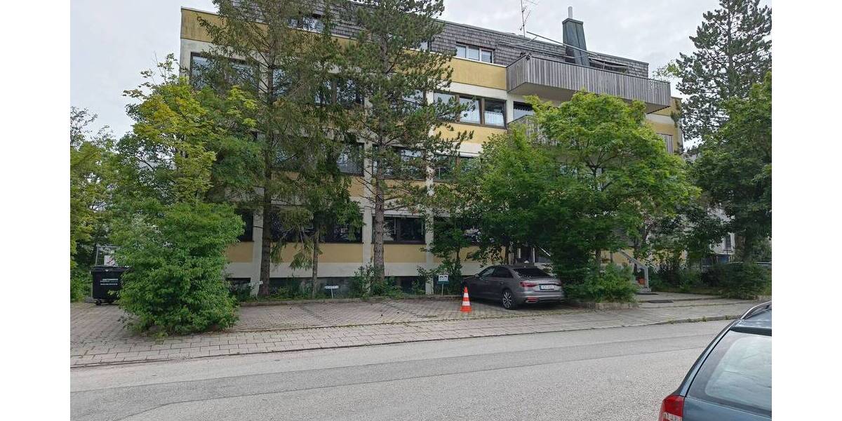 Sondereigentum an Gewerbeflächen mit Betreiberwohnungen in Kirchheim Gewerbegebiet 1 zimmer