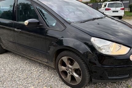 Ford S-Max 190.675 km 1.390 &euro; Emmering 82275