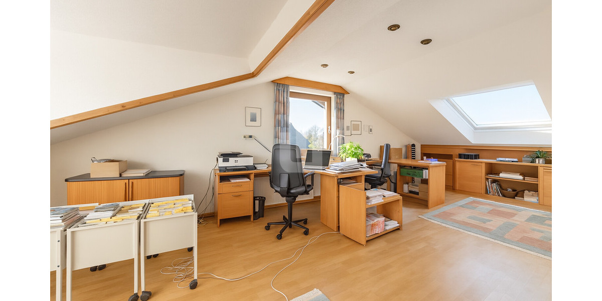 WINDISCH IMMOBILIEN- Sehr gepflegte DHH in ruhiger, familienfreundlicher Lage von Puchheim! - Doppelhaushälfte Puchheim | Angebot:24300024