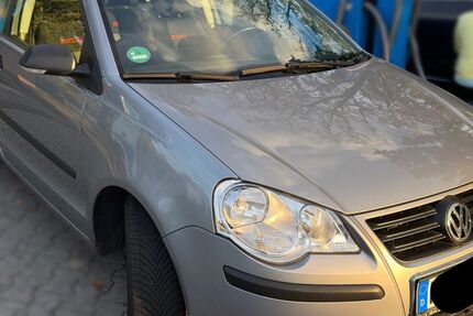 VW Polo 110.700 km 3.300 &euro; München 81671