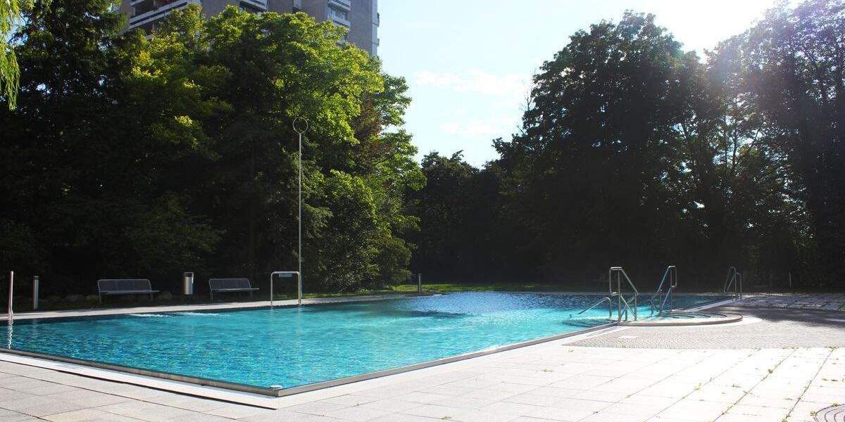 FREI! Alpenblick, 2-Zi., ruhige Lage, München-SOLLN mit Top-Schwimmbad, Keller und Stellplatz 2 zimmer