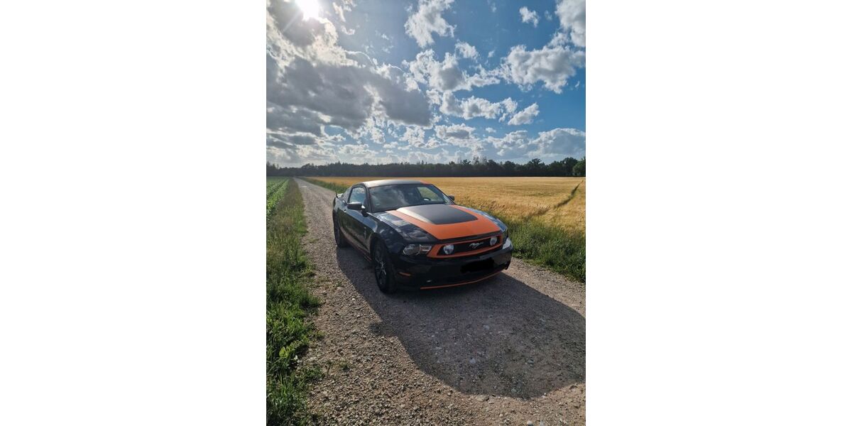 Ford Mustang 129.000 km 15.400 &euro; Riemerling 85521