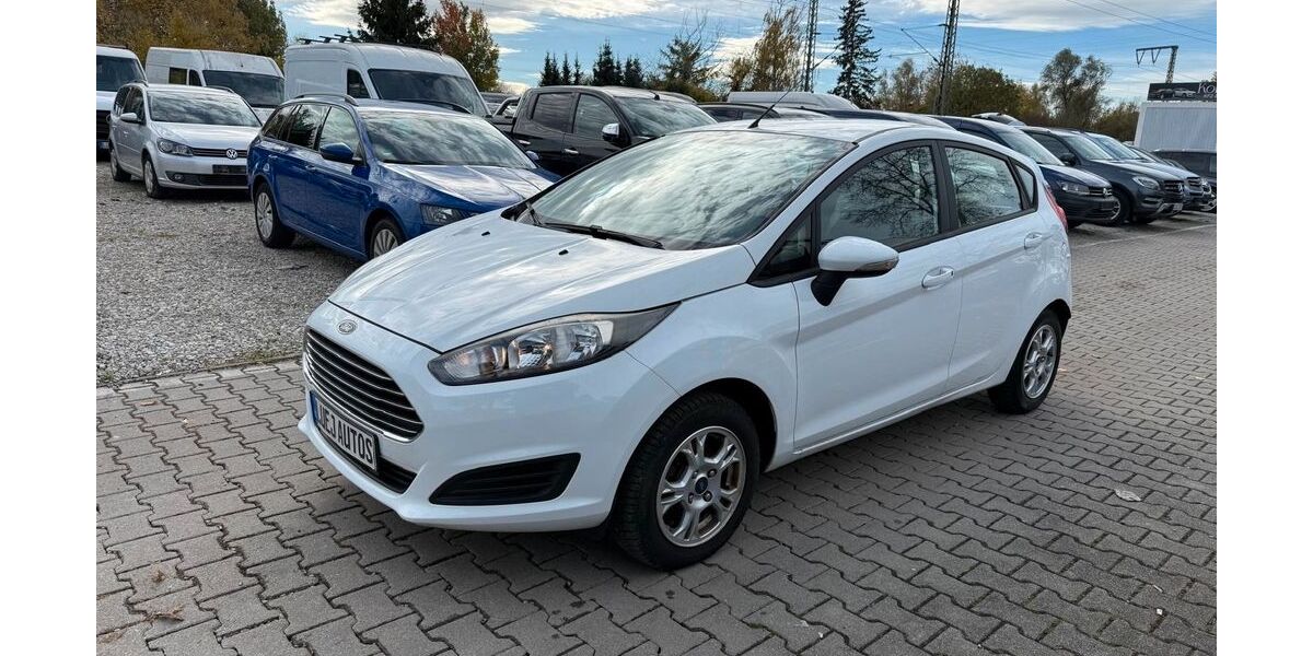 Ford Fiesta 93.237 km 2.799 &euro; MÜNCHEN 81243