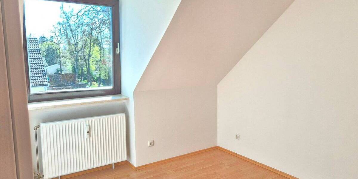 Etagenwohnung München Trudering-Riem - 6 Zimmer, 142 m&sup2;, 1.900&euro; | Angebot:26141129