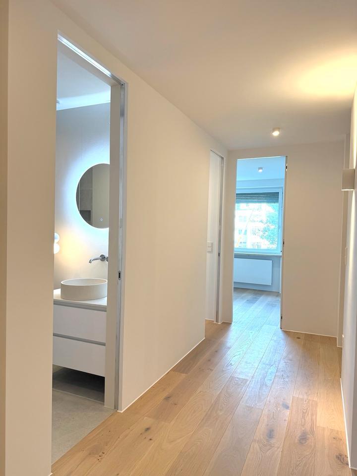 Top-sanierte 2,5-Zimmer-Wohnung in Solln mit Balkon- ohne Makler
