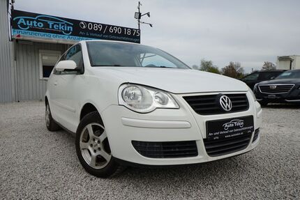 VW Polo 128.137 km 2.950 &euro; München 81829