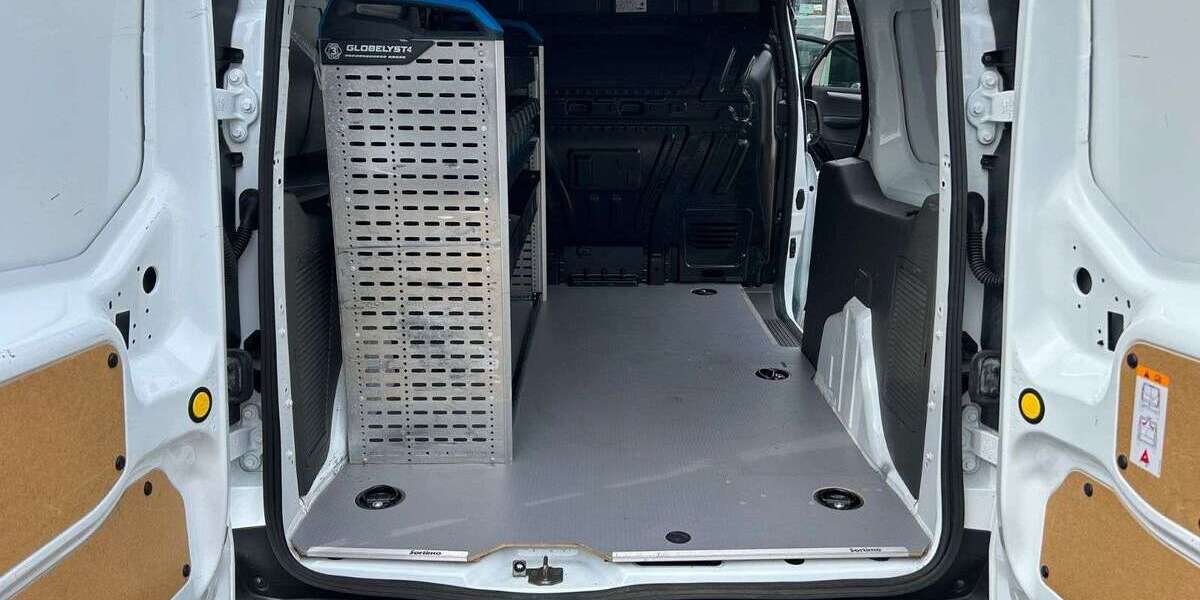 Ford Transit Connect 110.029 km 13.990 &euro; München 81825