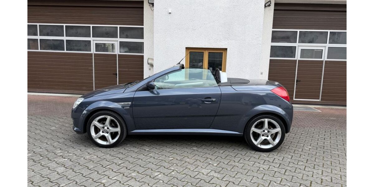 Opel Tigra 178.000 km 1.950 &euro; München 80995