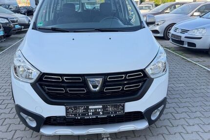 Dacia Dokker 81.033 km 9.600 &euro; München OT Trudering-Riem 81825