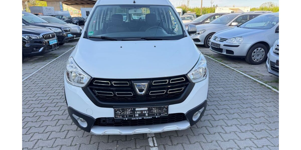 Dacia Dokker 81.033 km 9.600 &euro; München OT Trudering-Riem 81825