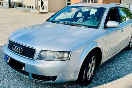 Audi A4 208.000 km 750 &euro; münchen 81477