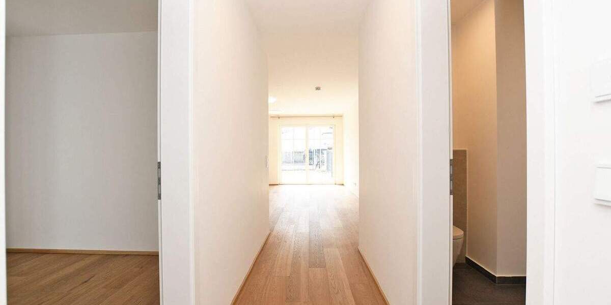 Etagenwohnung München Thalk.Obersendl.-Forsten-Fürstenr.-Solln - 3 Zimmer, 97 m&sup2;, 2.250&euro; | Angebot:25895961