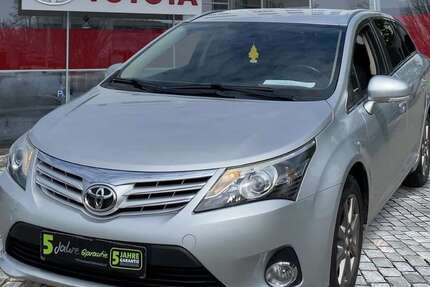 Toyota Avensis 135.343 km 6.990 &euro; München 81673