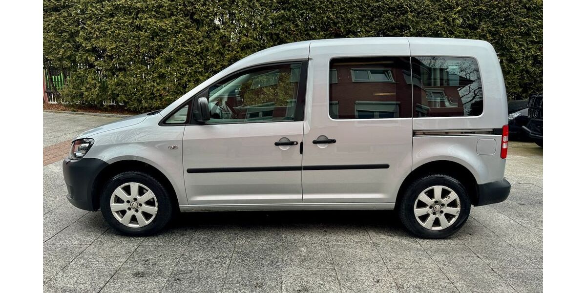 VW Caddy 131.000 km 5.980 &euro; München 81827