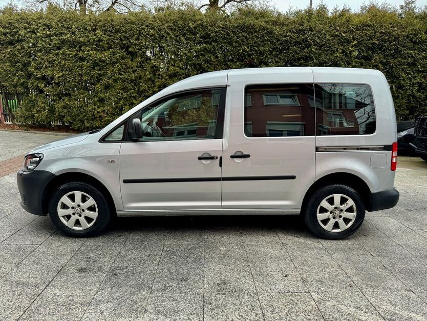 VW Caddy 131.000 km 5.980 € München 81827