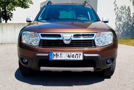 Dacia Duster 115.000 km 4.900 &euro; München 80803