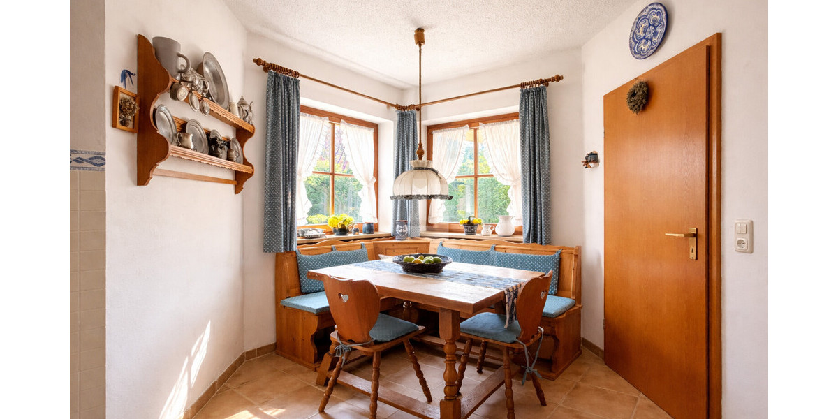 WINDISCH - Gepflegte und sonnige 3-Zimmer- Gartenwohnung zentral in Gilching - nur 40m zur S-Bahn! - Erdgeschoßwohnung Gilching | Angebot:27166290