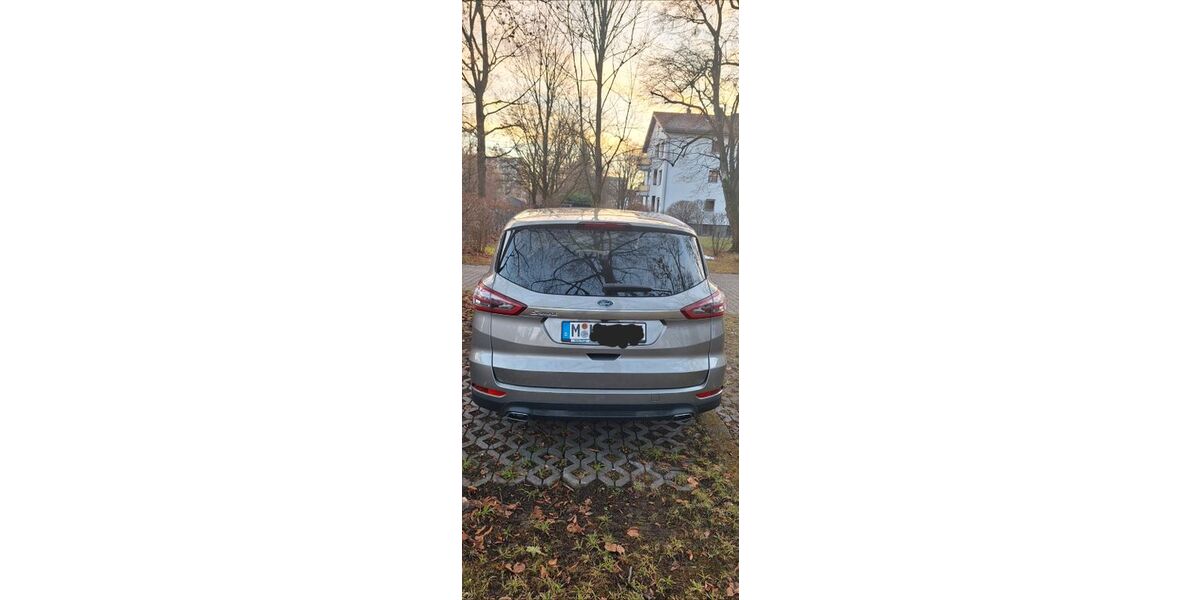 Ford S-Max 117.000 km 16.500 € München 80997