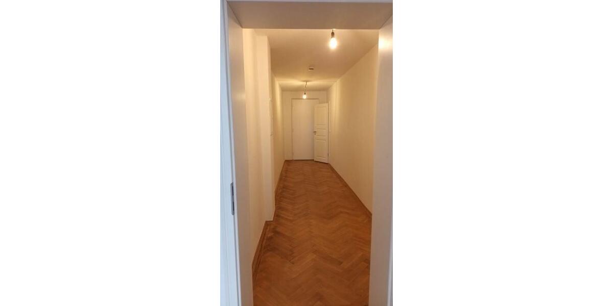 Etagenwohnung München Schwanthalerhöhe - 1 Zimmer, 100 m&sup2;, 750&euro; | Angebot:25959532