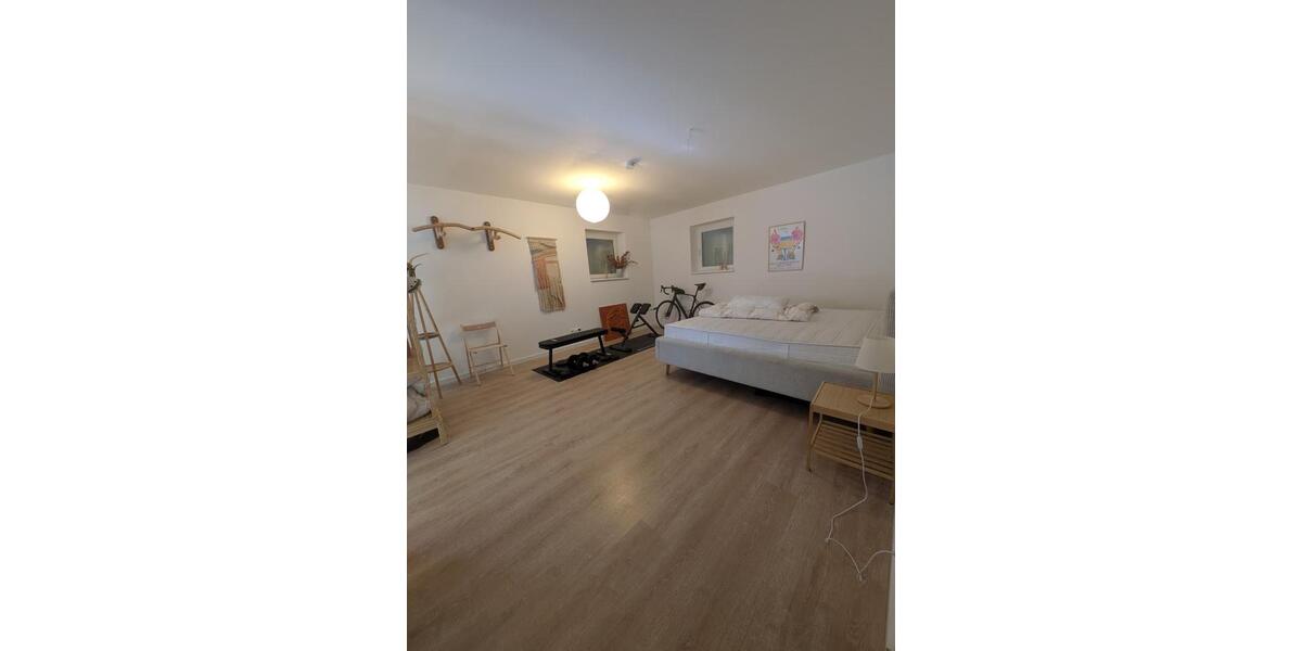 Erdgeschoßwohnung Unterhaching - 4 Zimmer, 130 m&sup2;, 2.600&euro; | Angebot:26272781