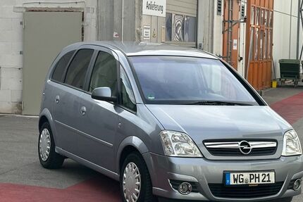 Opel Meriva 143.000 km 2.700 &euro; München 80935