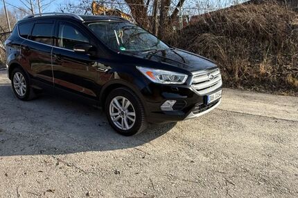 Ford Kuga 169.550 km 11.550 &euro; München 81245