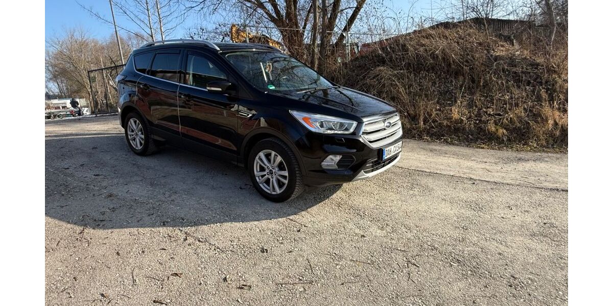 Ford Kuga 169.550 km 11.550 &euro; München 81245