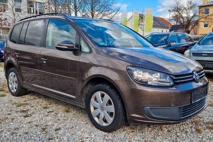 VW Touran 218.249 km 5.999 &euro; Fürstenfeldbruck 82256