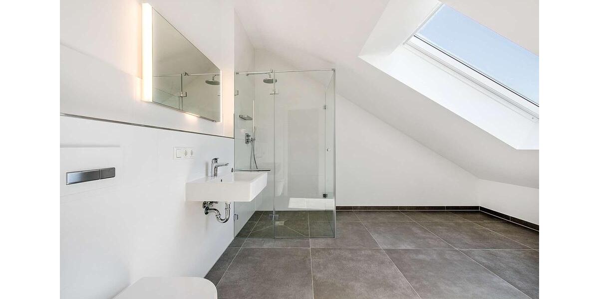 Doppelhaushälfte München Allach-Untermenzing - 5 Zimmer, 163 m&sup2;, 3.490&euro; | Angebot:25181825