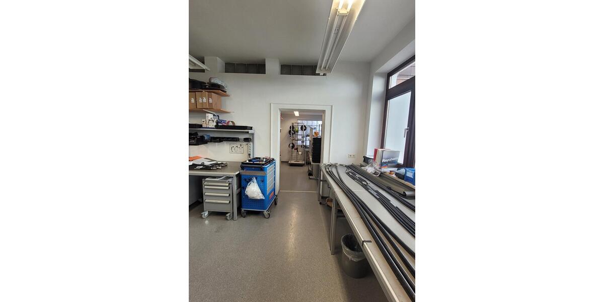 Gewerbeobjekt Karlsfeld - 1.999&euro; | Angebot:25600946