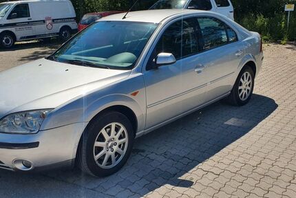 Ford Mondeo 179.500 km 1.199 &euro; Olching 82140