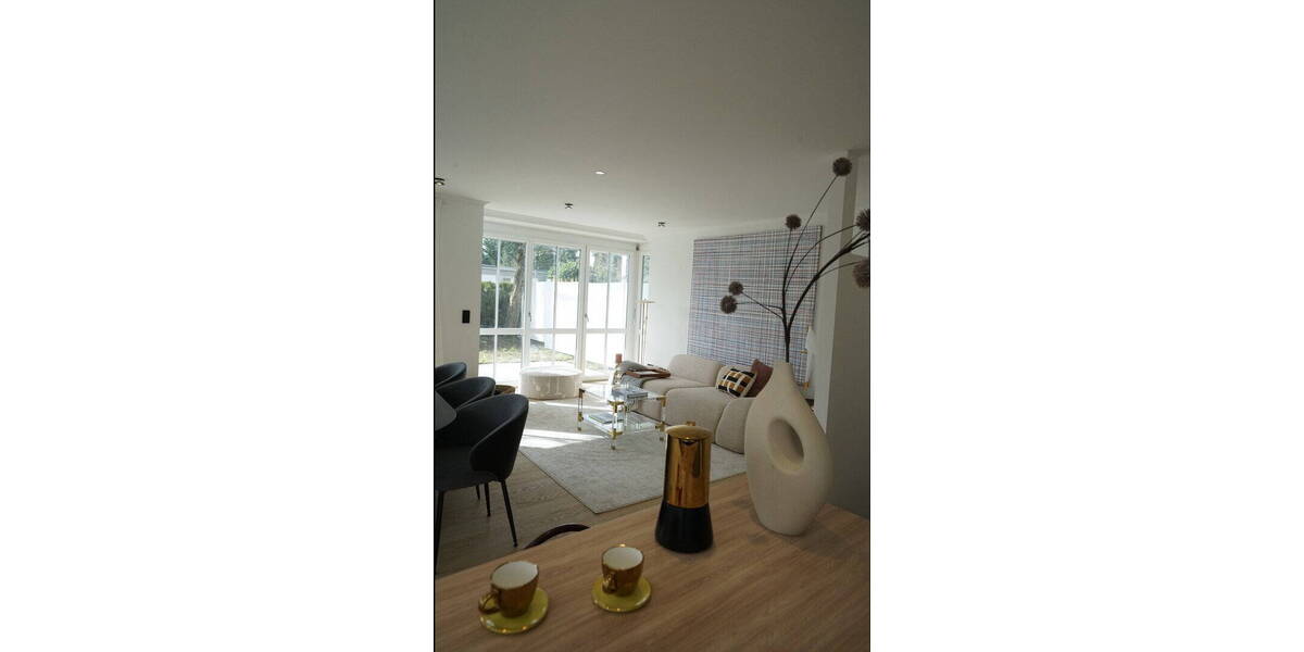 Etagenwohnung München Bogenhausen - 4 Zimmer, 196 m&sup2;, 1.490.000&euro; | Angebot:26389268