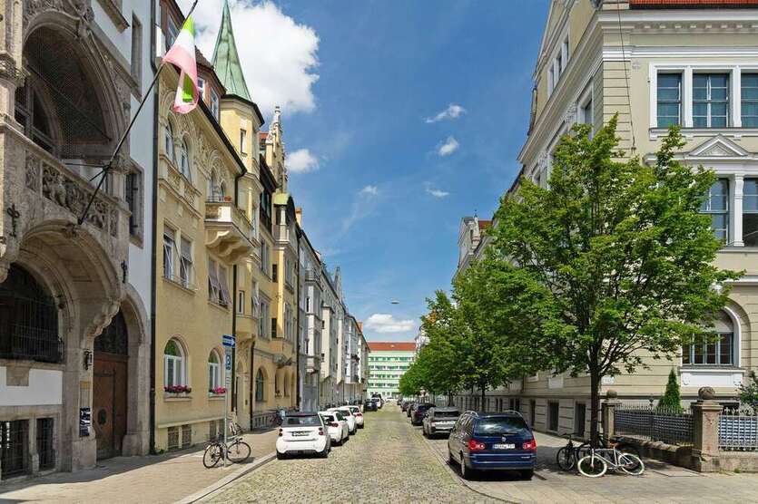 Wohnung zum Kaufen in München 1.980.000 € 138 m²