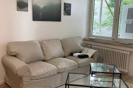 möbliertes WG-Zimmer in 3er-Wohngemeinschaft, mit Garten