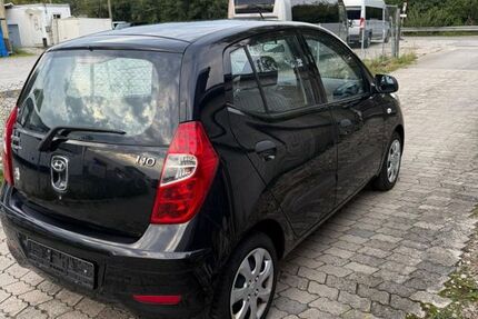 Hyundai i10 75.000 km 2.900 € München 81667