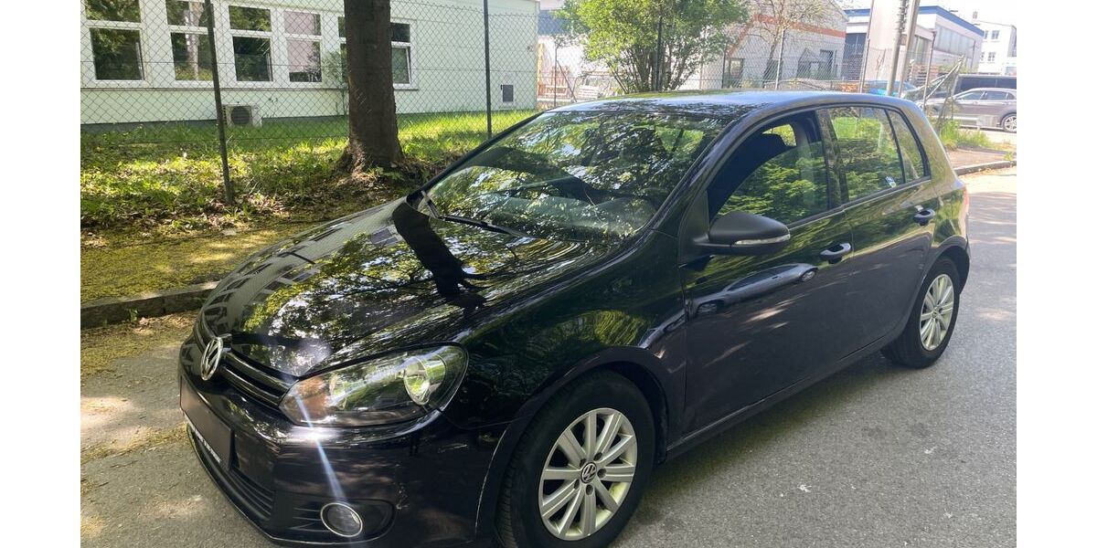VW Golf 153.802 km 2.400 &euro; Eching 85386