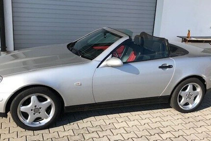 Mercedes-Benz SLK 200 20.500 km 19.900 € Hallbergmoos 85399