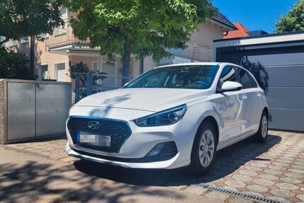 Hyundai i30 63.200 km 10.900 &euro; Wörthsee 82237
