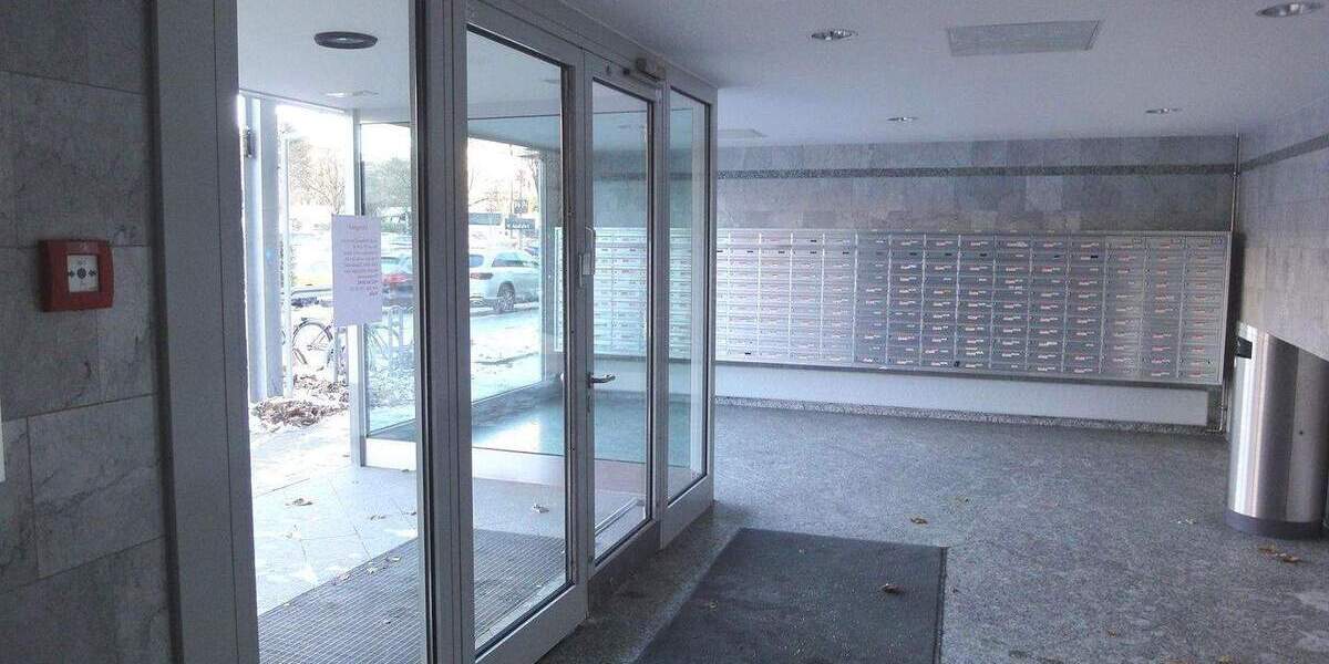 Mit dem Lift ins Einkaufszentrum: mietfreies Apartment, Stellplatz, Inventar, provisionsfrei 1 zimmer