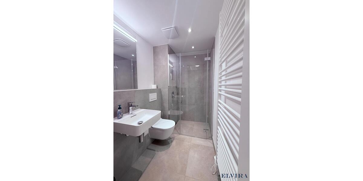 Doppelhaushälfte München Bogenhausen - 5 Zimmer, 144 m&sup2;, 3.970&euro; | Angebot:26247760