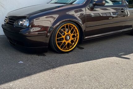 VW Golf 253.000 km 16.749 &euro; Unterschleißheim 85716